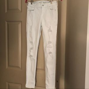 Old navy white rockstar mid-rise Jeans